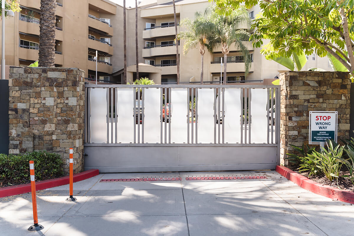 Costa Mesa Orange County automatic swing gate